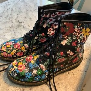 Floral Dr. Martens US Size 9